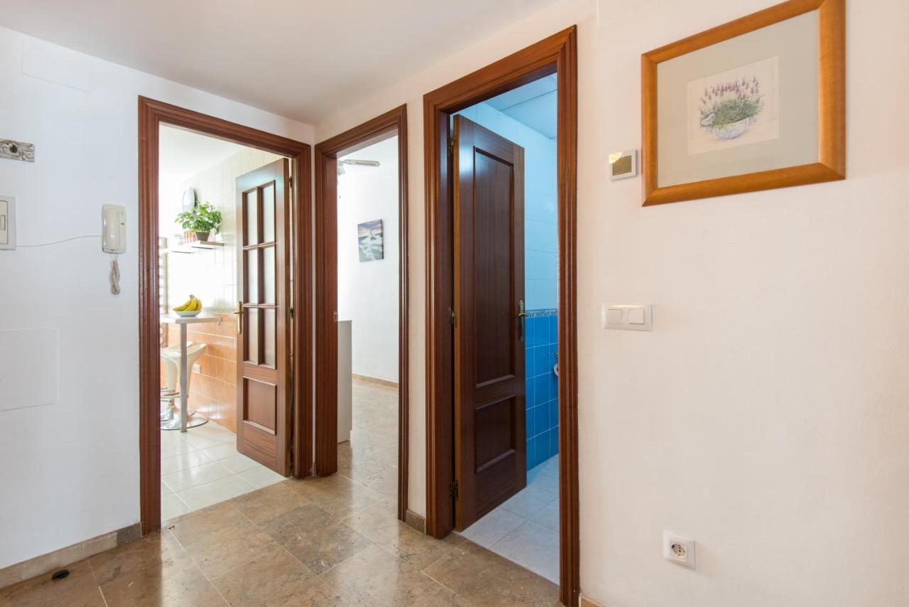 Center Apartment 2Bed 2B Aircon Wif And Parking Free マラガ エクステリア 写真