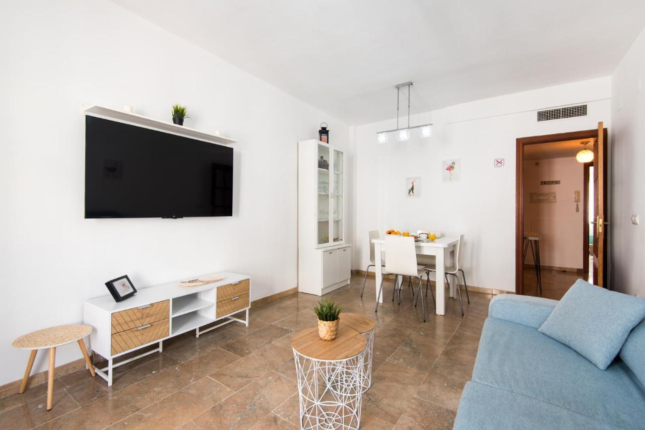 Center Apartment 2Bed 2B Aircon Wif And Parking Free マラガ エクステリア 写真