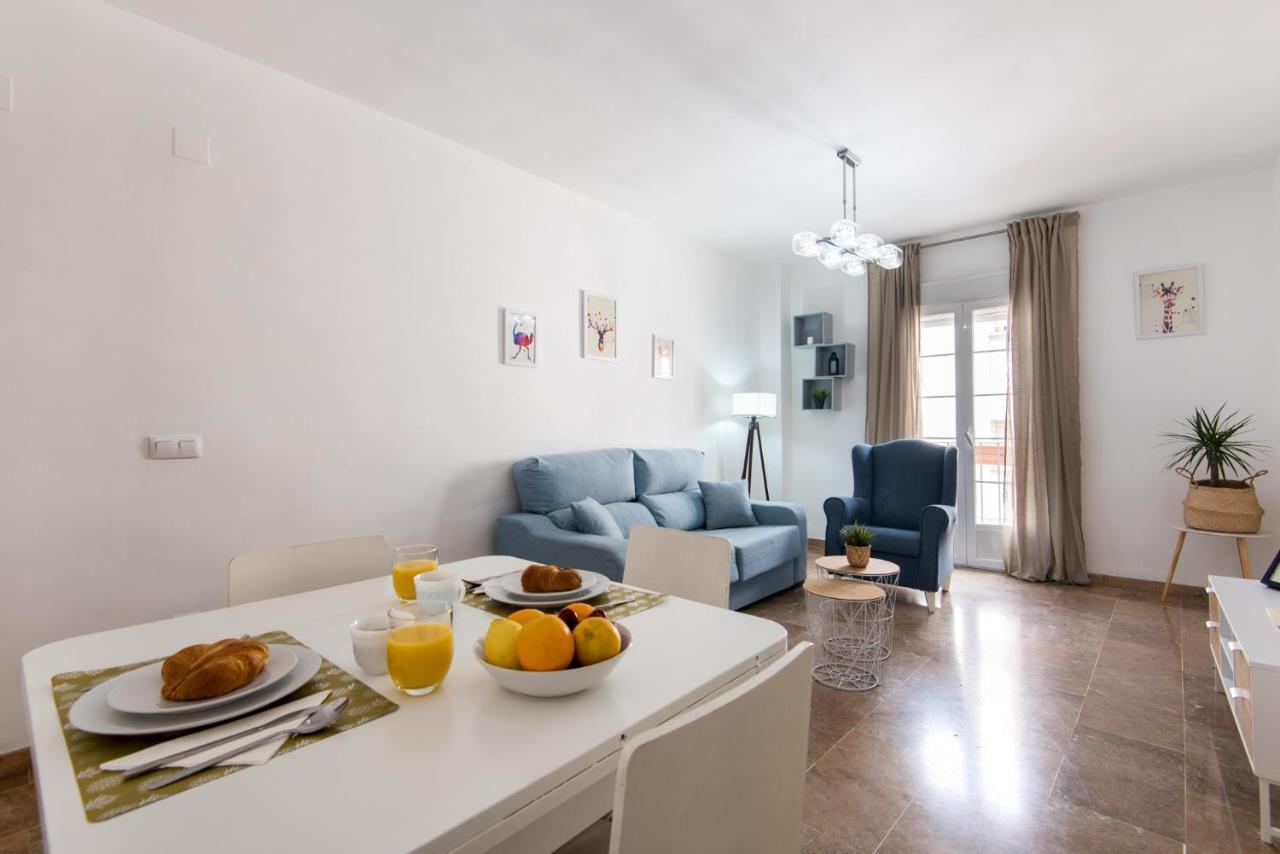 Center Apartment 2Bed 2B Aircon Wif And Parking Free マラガ エクステリア 写真